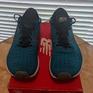 Men's New Balance sneakers (fresh foam)